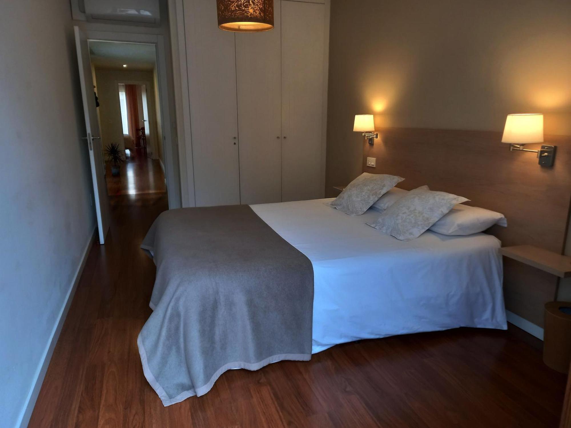 Littore Tormes Con Parking, Aa Y Piscina Apartment *